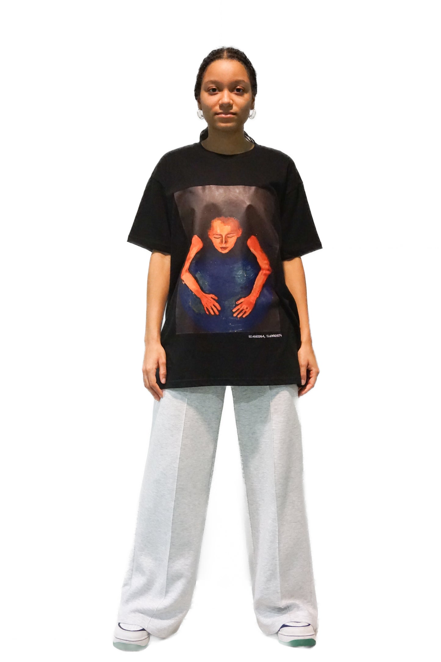 1 Projection 'Hug the World'